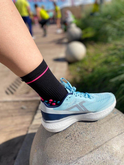 Calcetin Runner de compresion EVOLRUN Black + Regalos
